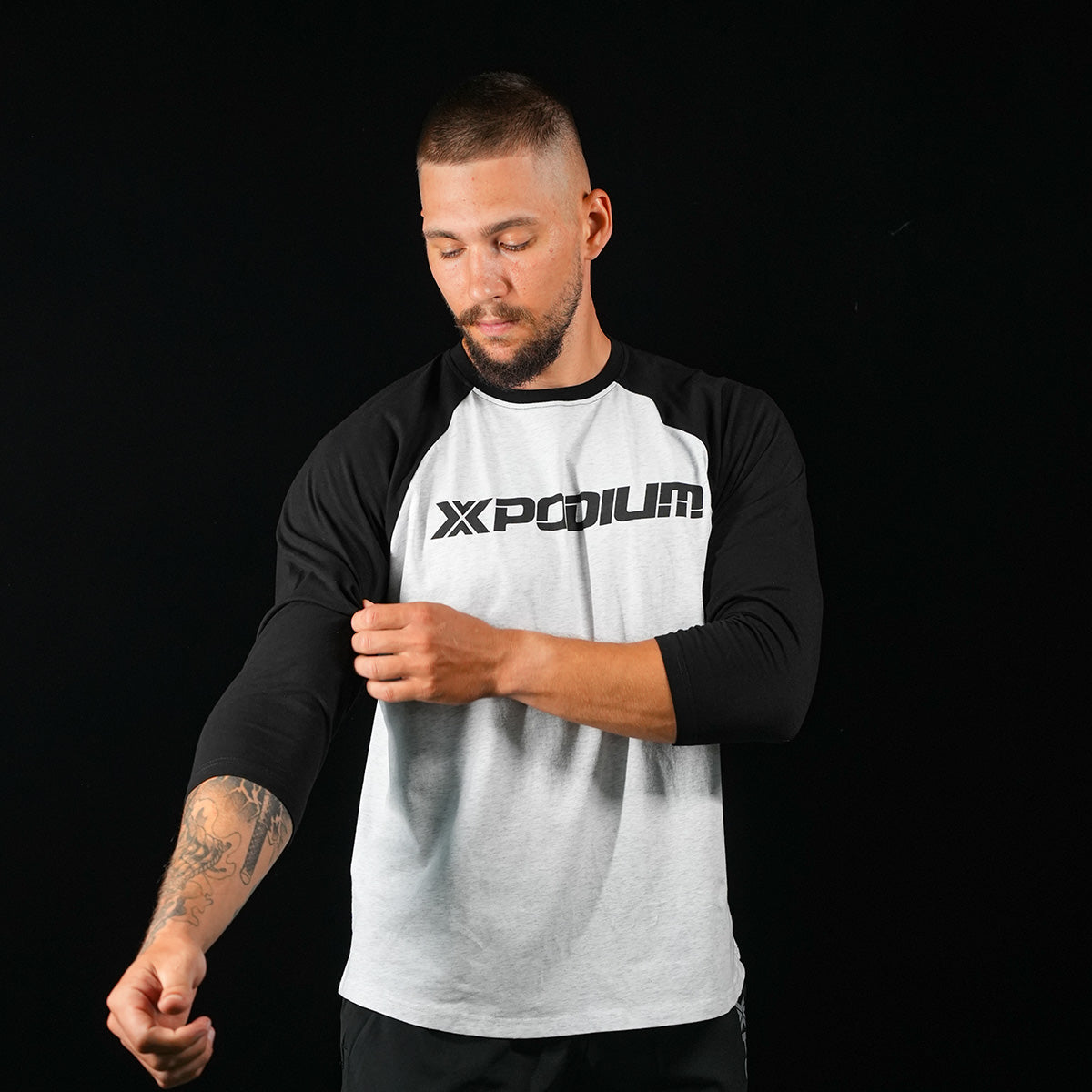 טי שירט עם שרוול ¾